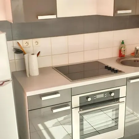 A Avec Terrasse アパート *