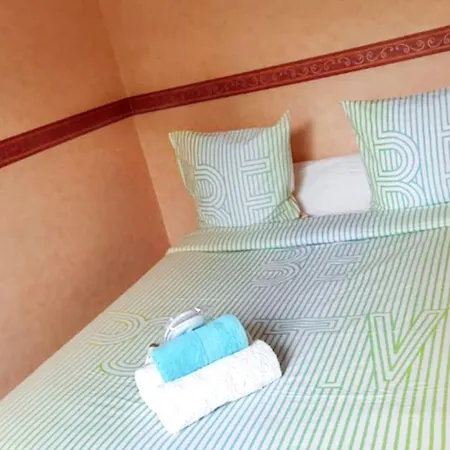 アパート A Avec Terrasse *